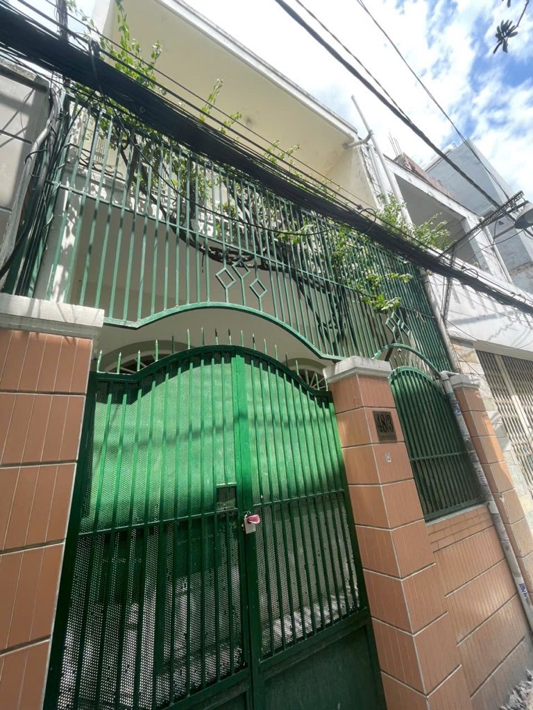 Bán Nhà Trường Chinh, Tân Bình: 72m2, 2 Tầng, Giá 7.4 Tỷ - Vị Trí Đắc Địa