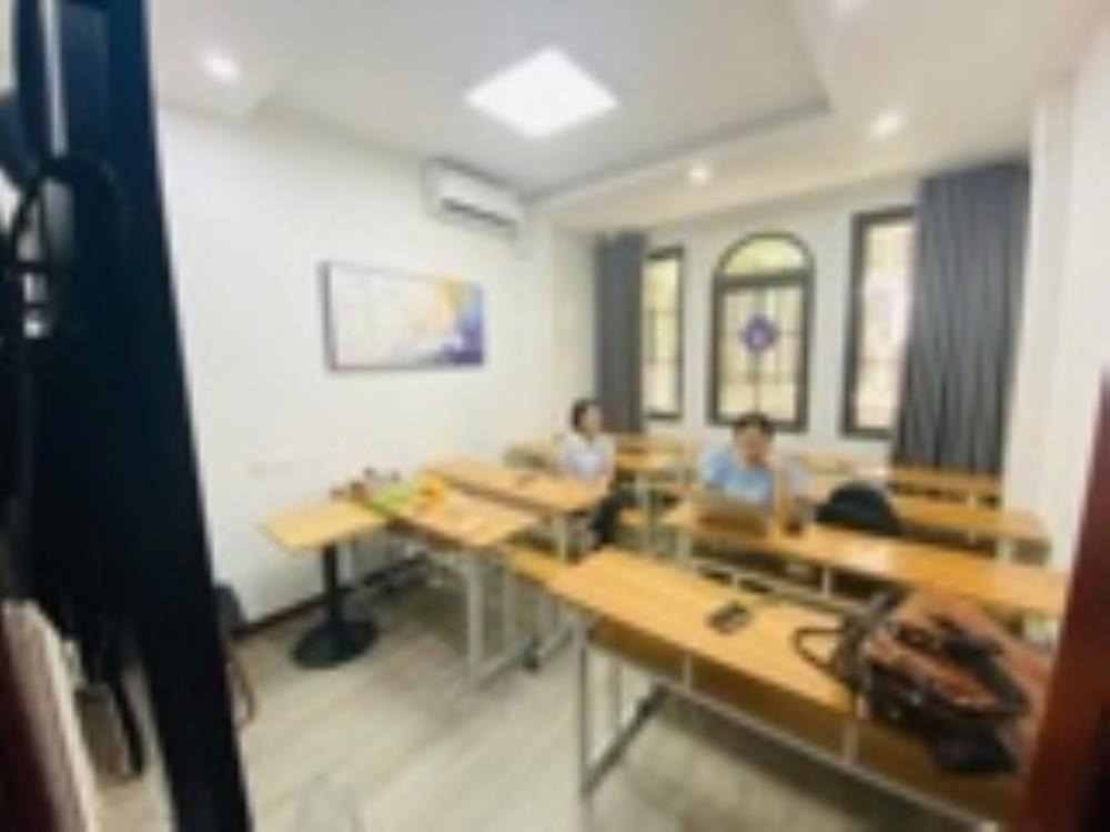 Phân Lô Trần Quốc Hoàn - Cầu Giấy - 40m2 - 4 Tầng - Mặt Tiền 3.5m - Kinh Doanh Sầm Uất