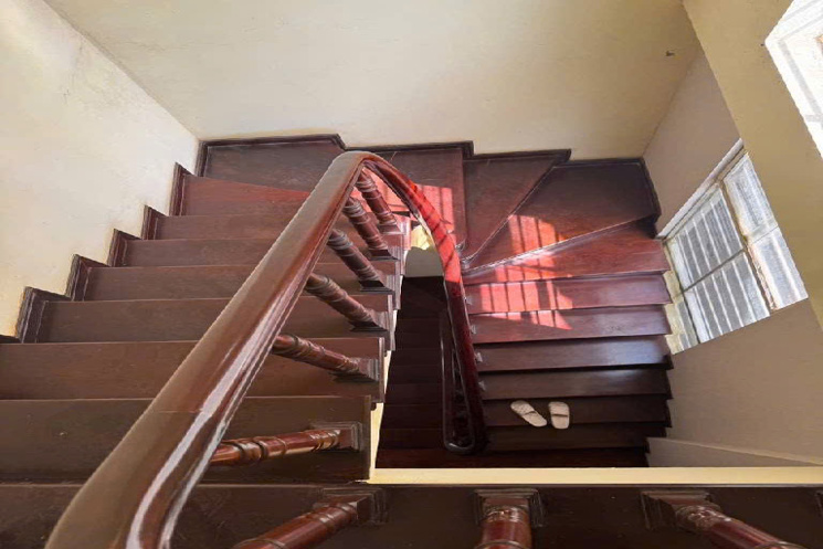 (Hiếm) Nhà phố Tây Hồ- Quảng An, nhà dân xây - phố người nước ngoài ở , 73m2 giá 19 tỷ