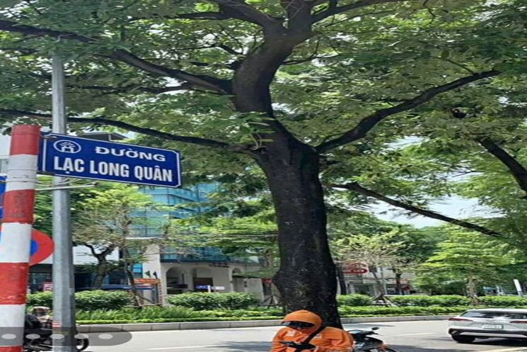 Biệt thự Lạc Long Quân, 93m, 5 tầng, oto ngủ trong nhà, vài bước caffe Hồ Tây lộng gió!