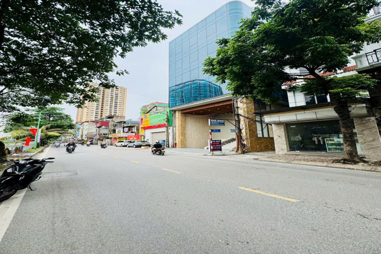 🌷TOÀ BUILDING MẶT PHỐ 8 NỔI + 1 HẦM - NẰM  NGAY  TRÊN MẶT PHỐ VIP CỰC VIP ĐỊNH CÔNG , TRỊNH ĐÌNH