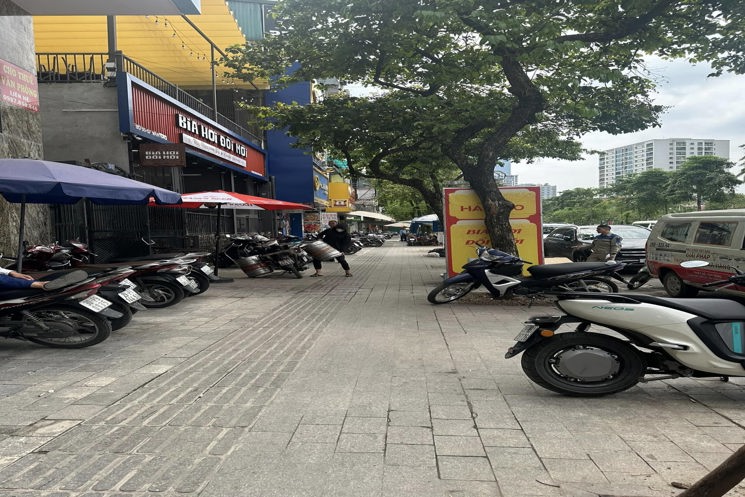 Đầu tư đỉnh, MP Văn Cao Toà VP 101m2, 10 tầng, MT 6m  vỉa hè rộng cho thuê 250tr/tháng chỉ 86 tỷ