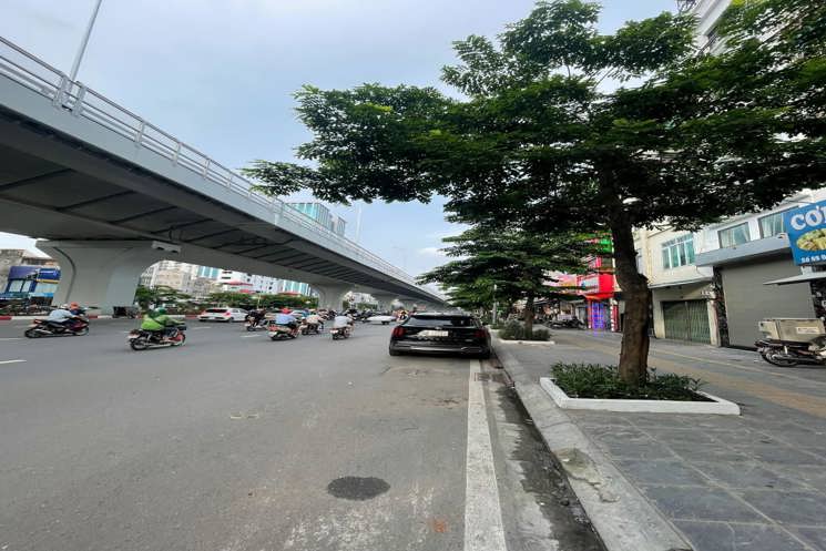 Lô góc mặt phố Đại La 100m² mặt tiền 4.6m sổ vuông nở hậu, vỉa hè đá bóng Kd Đỉnh chỉ 52 tỷ