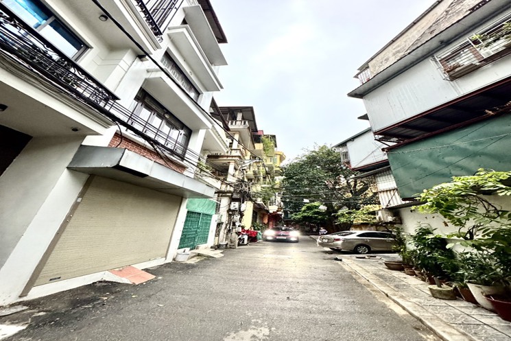 PHÂN LÔ QUÂN ĐỘI - Ô TÔ TRÁNH - KINH DOANH - DIỆN TÍCH RỘNG - VIEW BẢO TẦNG DÂN TỘC HỌC_ 5 TẦNG –