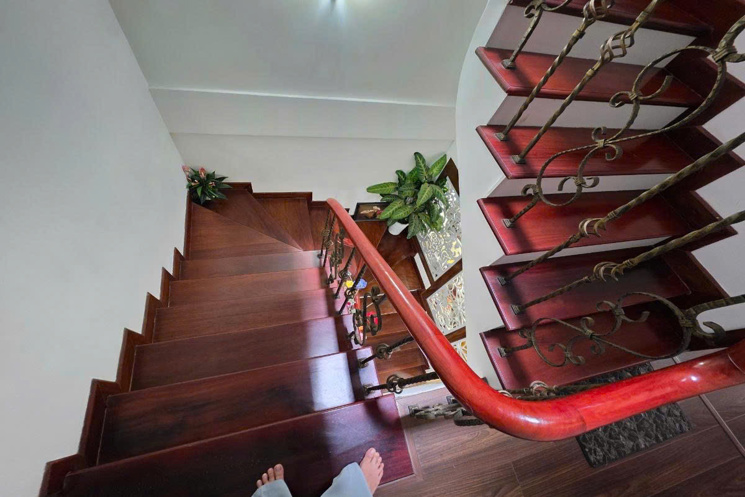 Bán nhà Cổ Linh 50m 5 tầng ô tô kinh  doanh giá 13.8 tỷ