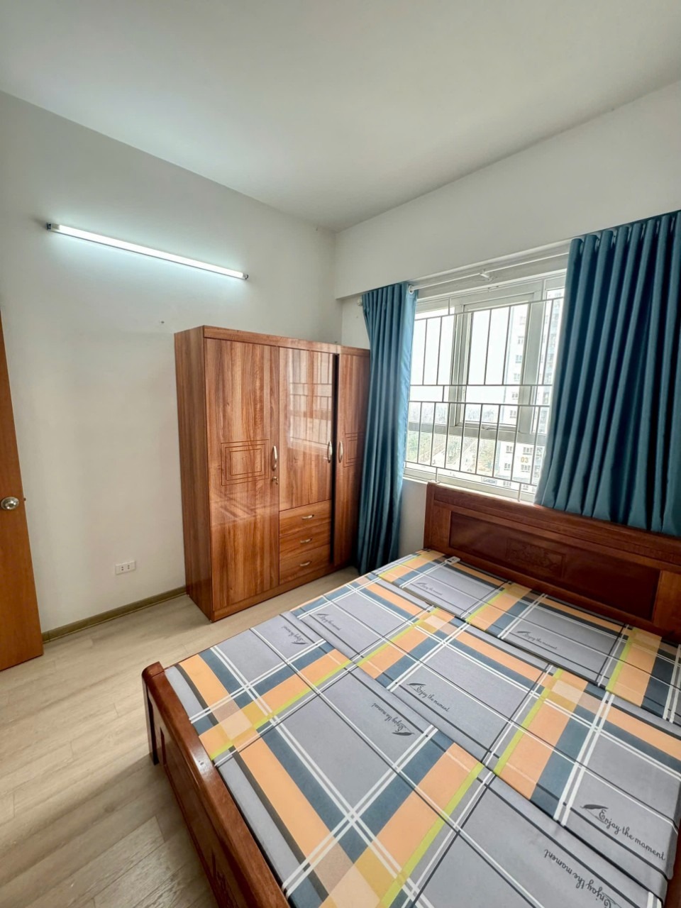 Bán Căn Hộ Góc Tầng 8, Khu 3 Thanh Hà: View Đẹp, Giá Tốt