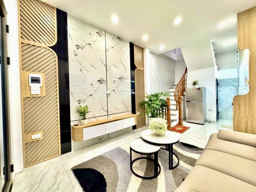 Siêu phẩm Nhà Phố Mai Động: 4PN, 6 Tầng, Nội Thất Cao Cấp, Giá 7 Tỷ