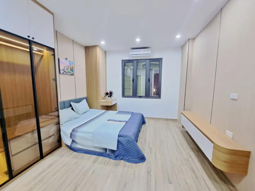 Siêu phẩm Nhà Phố Mai Động: 4PN, 6 Tầng, Nội Thất Cao Cấp, Giá 7 Tỷ