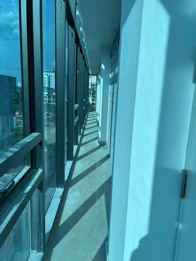 Siêu phẩm 200m2 9 tầng, lô góc 2 mặt tiền, tòa nhà 8 tầng 1 hầm - Trịnh Đình Cửu