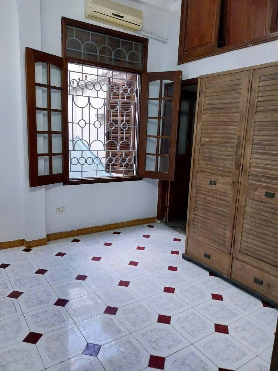 Cho Thuê Nhà 3 Tầng Phố Ngọc Hà, Ba Đình - Giá 15tr/Tháng