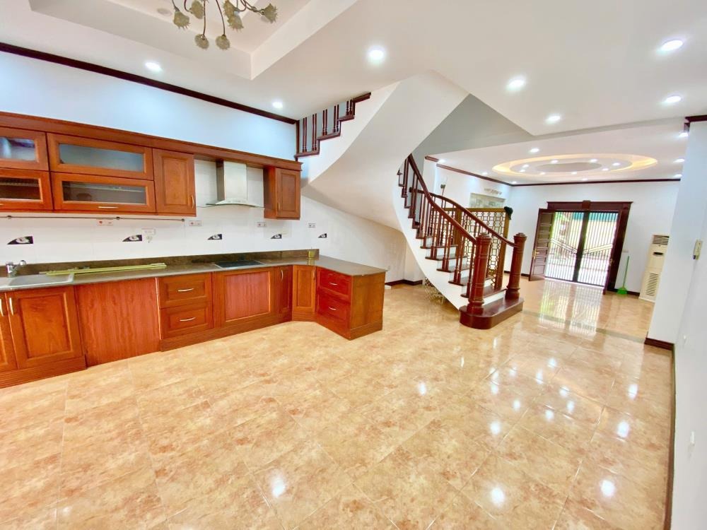 Cho Thuê Nhà 4 Tầng Nguyễn Khánh Toàn, Cầu Giấy - 35tr/tháng | Full Nội Thất