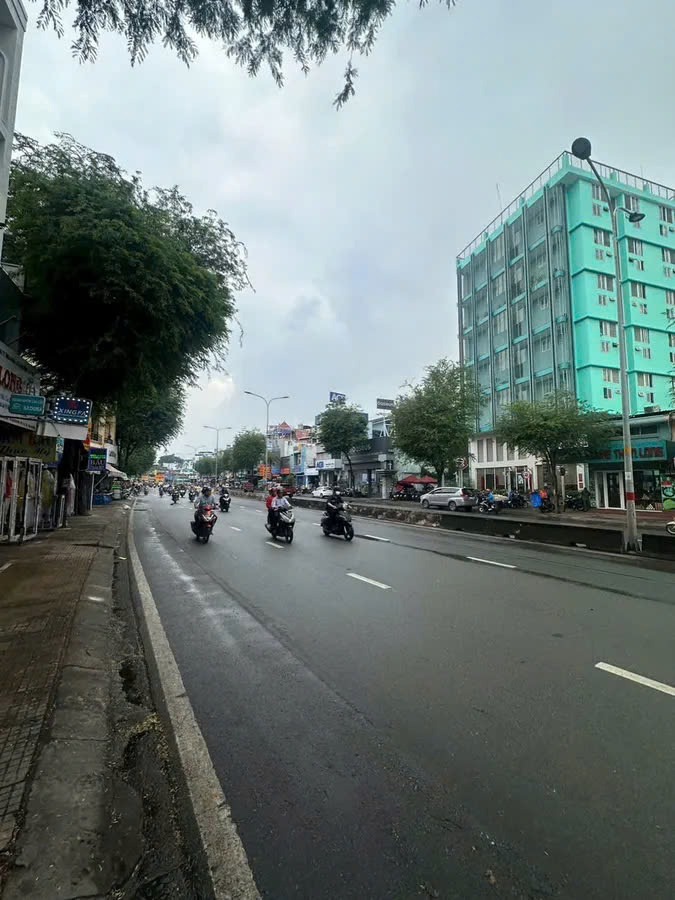 Mặt Tiền Lê Trọng Tấn - Dòng Tiền 20tr/tháng - Vị Trí Vàng Đầu Tư