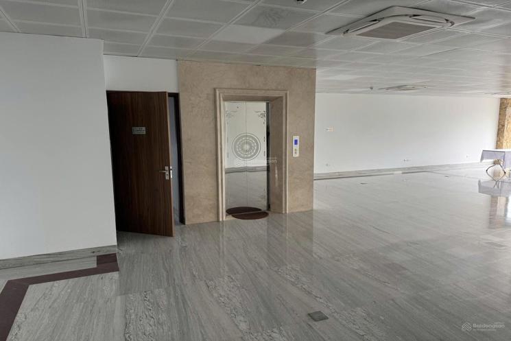 Chính chủ cho thuê làm văn phòng, cho thuê 4 tầng, 130m2/tầng
