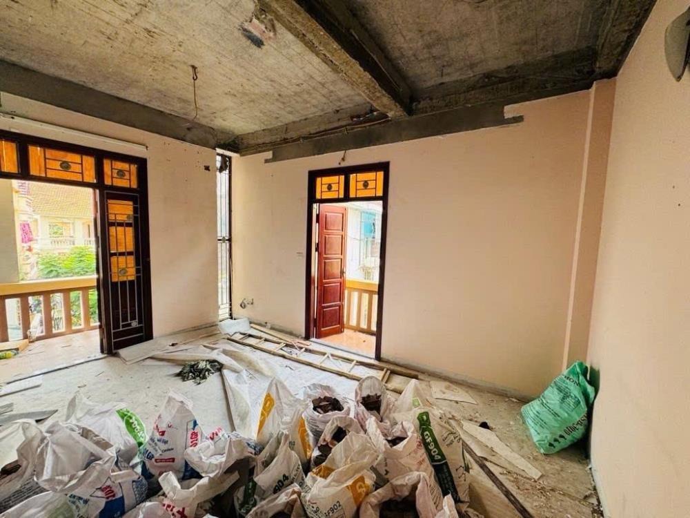Bán nhà Tây Hồ - Vị trí Vàng, 3 Mặt Ngõ, 92m² - 16 tỷ