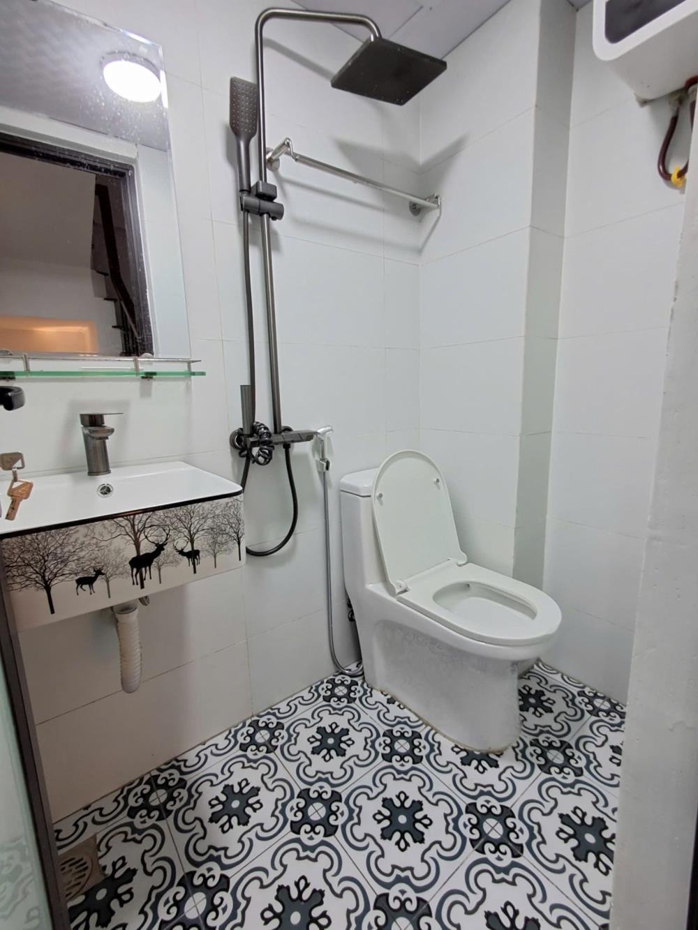 Lệnh Cư Khâm Thiên - Nhà 5 Tầng, Full Nội Thất, Giá Tốt