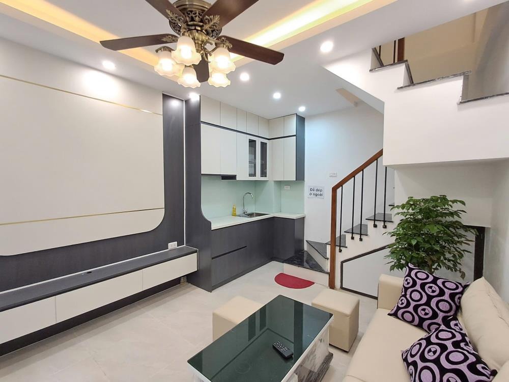 Lệnh Cư Khâm Thiên - Nhà 5 Tầng, Full Nội Thất, Giá Tốt