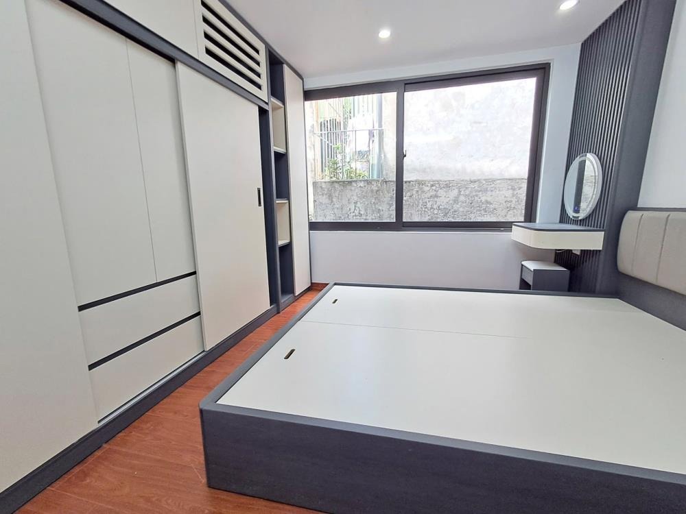 Lệnh Cư Khâm Thiên - Nhà 5 Tầng, Full Nội Thất, Giá Tốt