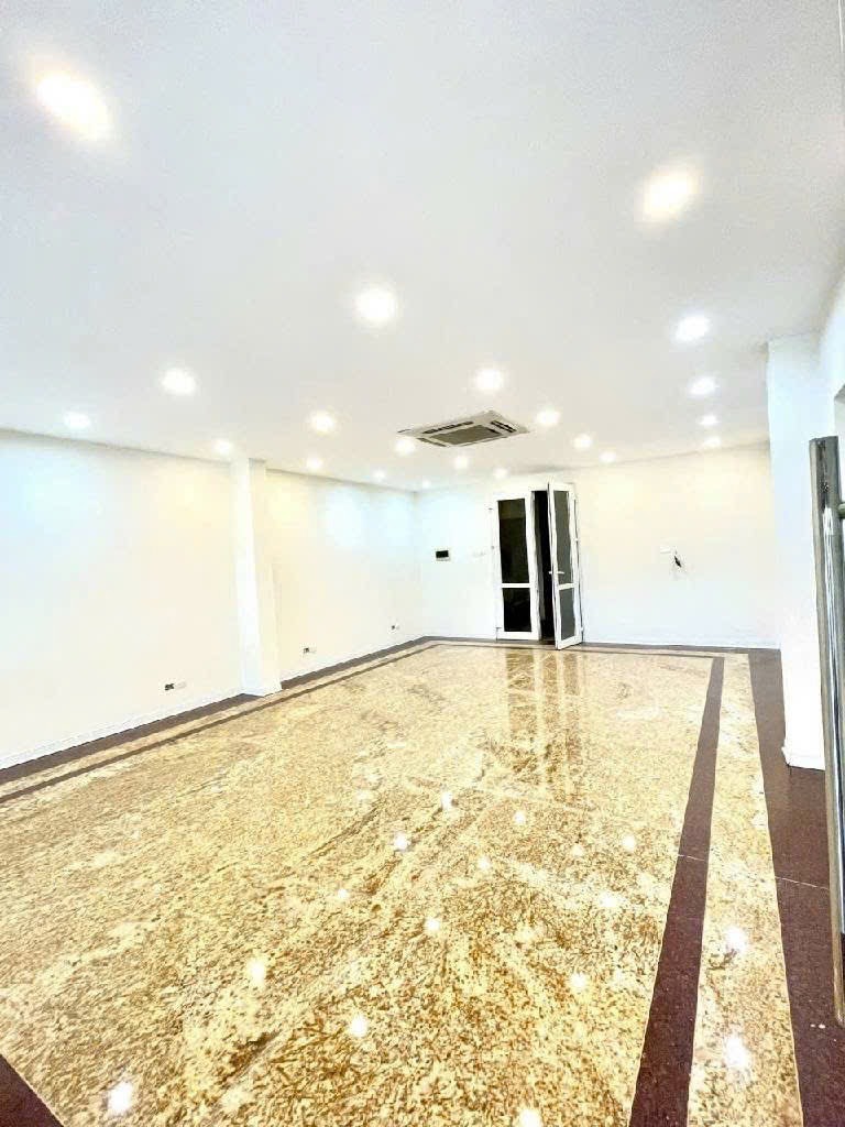 Bán Nhà Mặt Phố Lê Trọng Tấn, Thanh Xuân, Hà Nội - Giá Tốt, Dòng Tiền Cao
