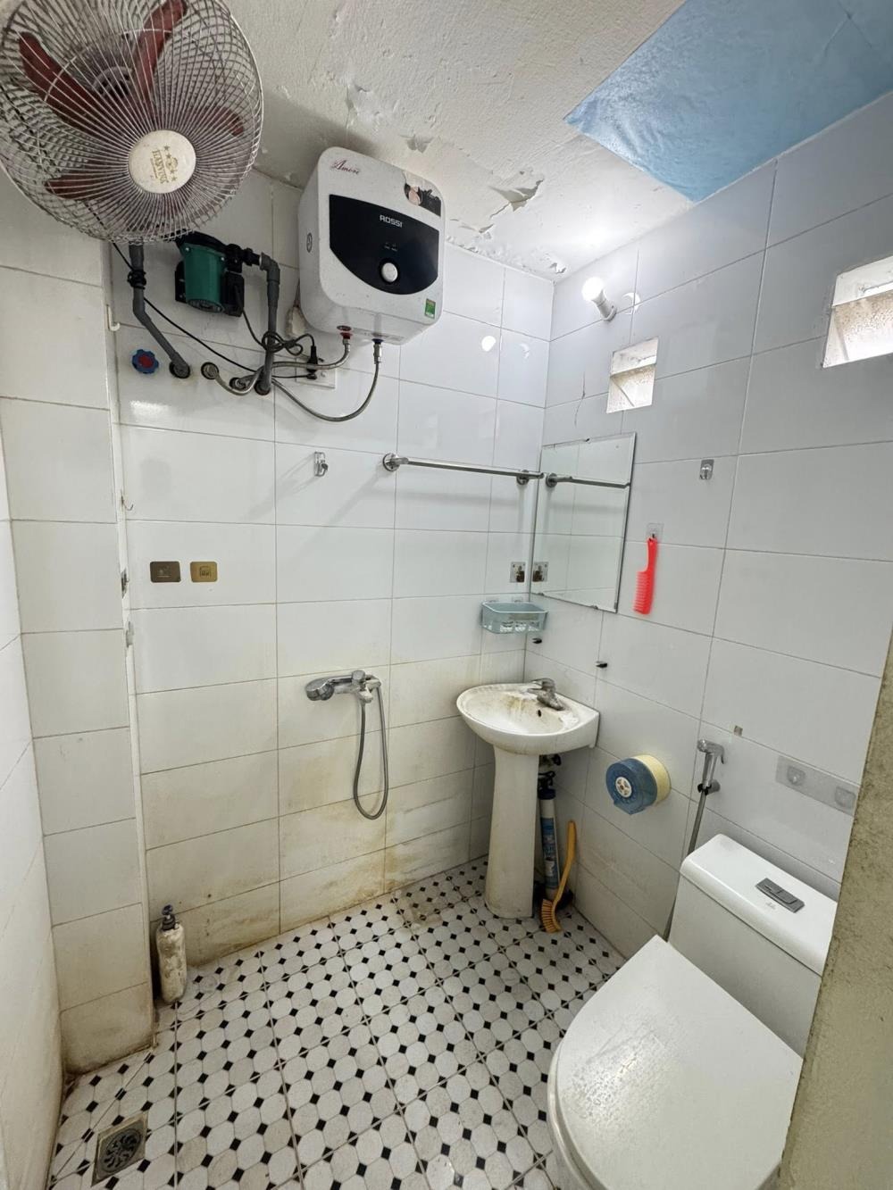 Bán nhà mặt tiền, chợ Khâm Thiên - 45m2 - 2 tầng - 3.5m - Giá 6.45 tỷ