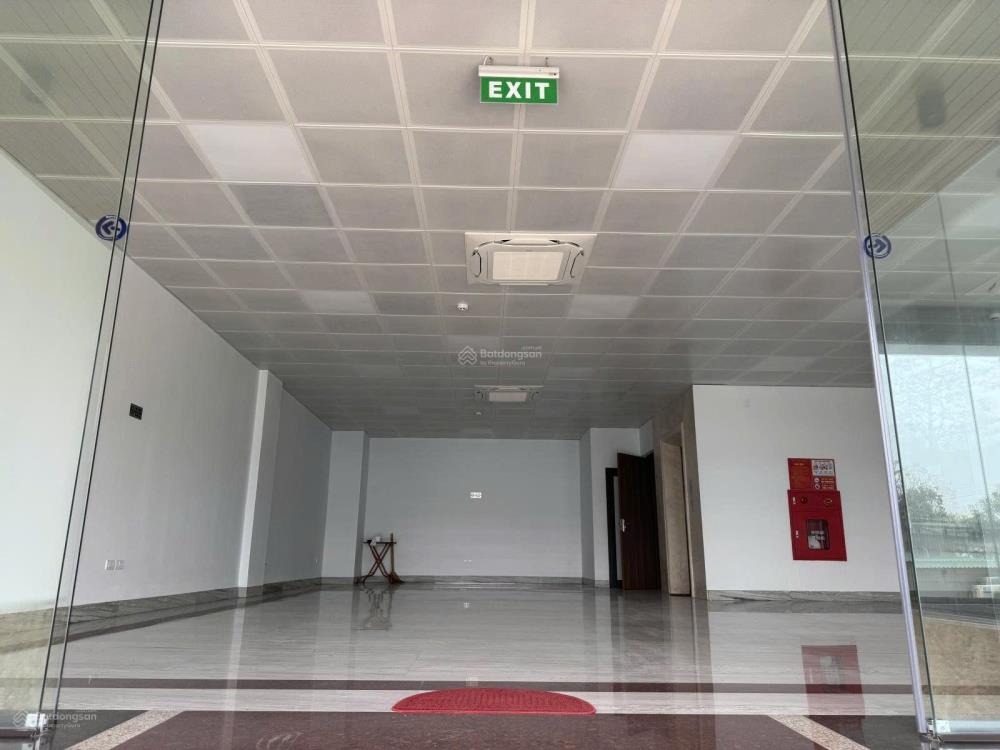 Chính chủ cho thuê tòa nhà văn phòng 4 tầng, 130m2/tầng, mặt tiền 9.5m, Thanh Trì, Hà Nội