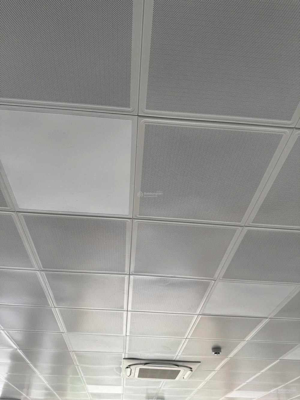 Chính chủ cho thuê tòa nhà văn phòng 4 tầng, 130m2/tầng, mặt tiền 9.5m, Thanh Trì, Hà Nội