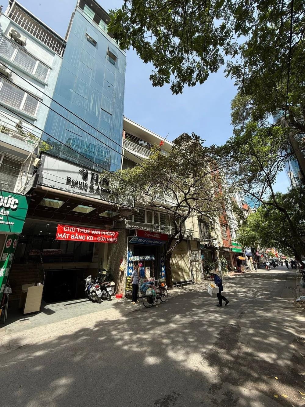 Mặt phố Hoàng Ngân Thanh Xuân - Lô Góc 70m2, 4 Tầng, MT 5.5m - Giá Bán Gấp