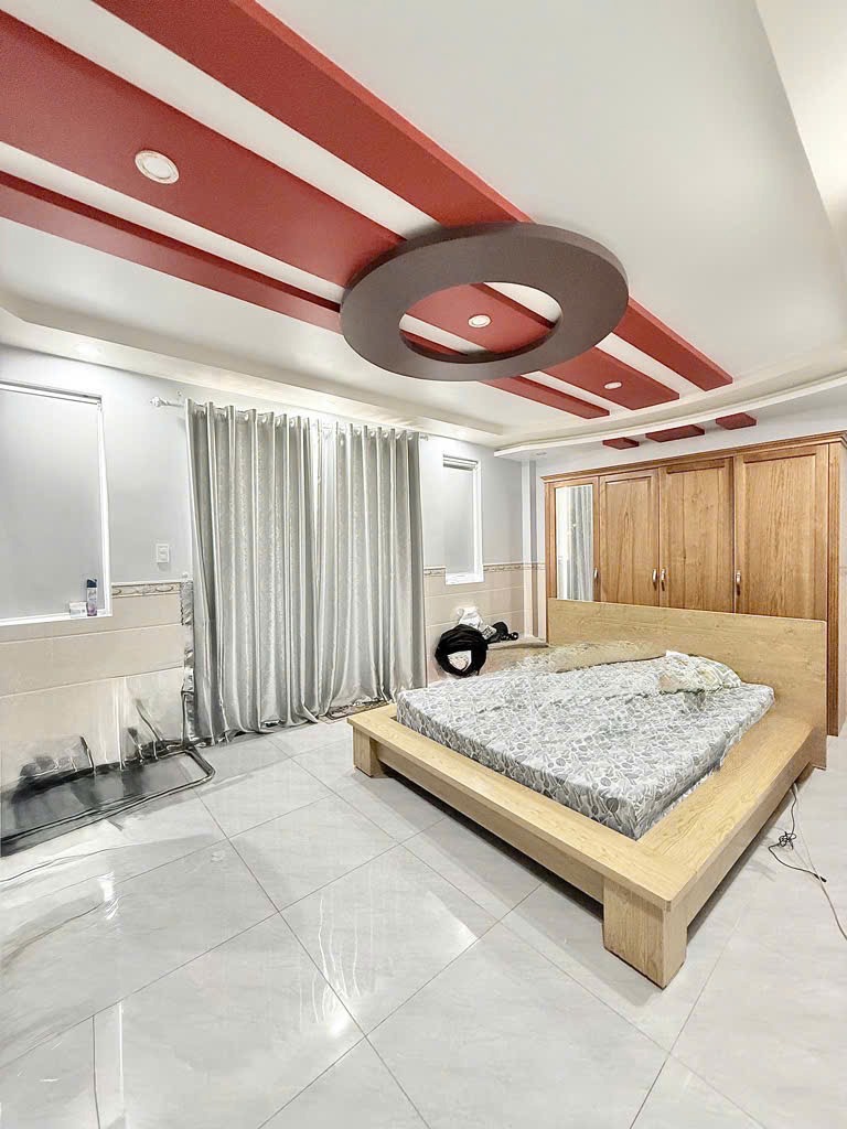 Bán Mặt Tiền VIP 6 Tầng Thang Máy, Có Hầm - Ngay Công Viên Gia Định