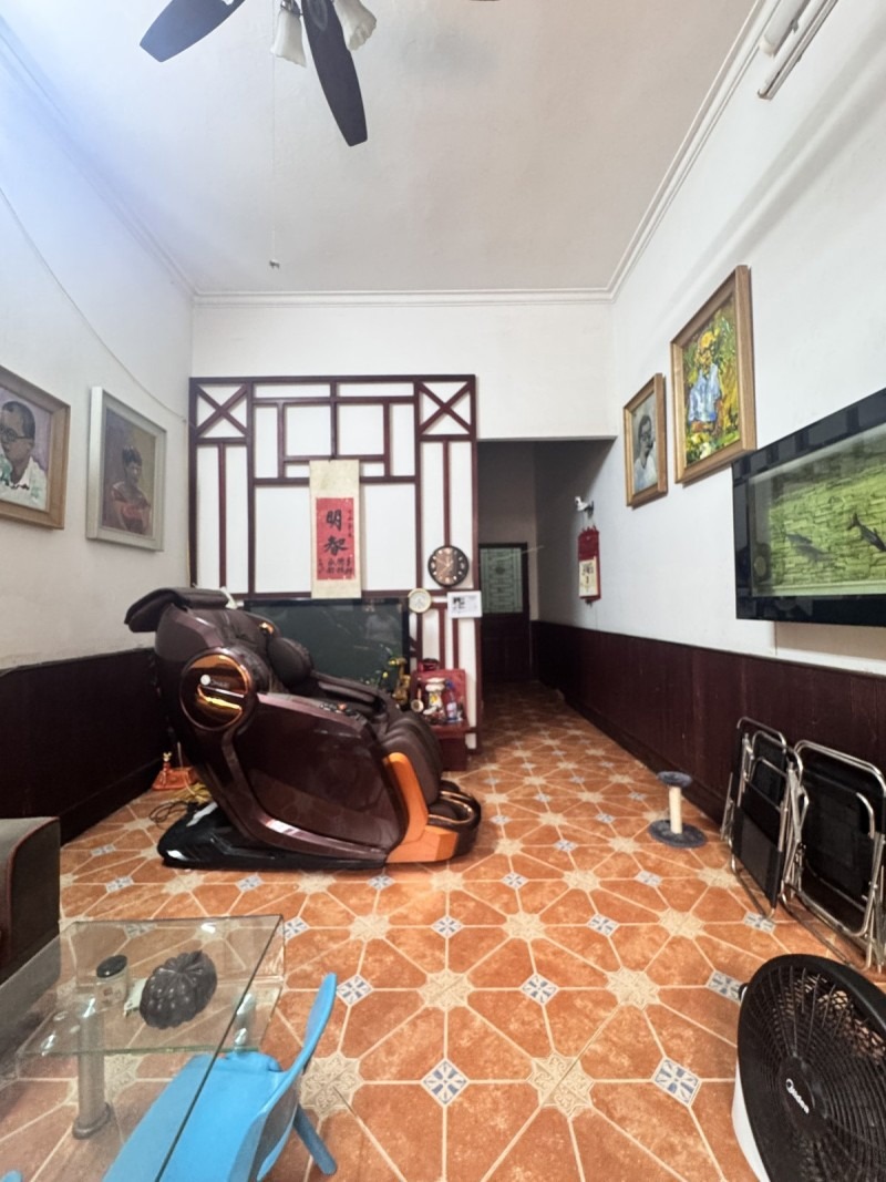 Bán nhà Nguyễn Sơn, Long Biên - 66m² 3 Tầng, Ô Tô Tránh - Giá 16 Tỷ