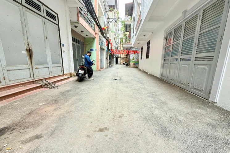 PHỐ NGUYỄN KHÁNH TOÀN, NHÀ ĐẸP PHÂN LÔ, 2 THOÁNG, Ô TÔ ĐỖ CỬA – 4T, 46M2, NHỈNH 10 TỶ