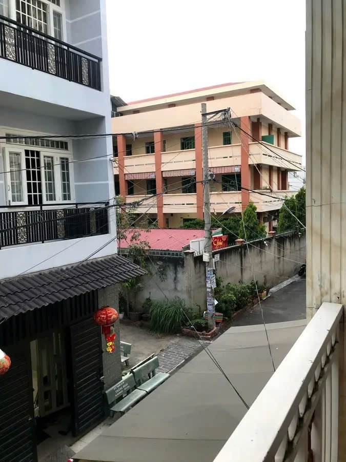 Nhà 4 Tầng, Hẻm 8m, Tân Phú: Vừa Ở Vừa Kinh Doanh - Giá 7.5 Tỷ