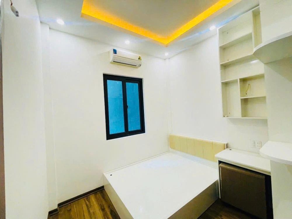 Vũ Tông Phan - 6 Phòng Ngủ - Ô Tô Đỗ Cửa - Kinh Doanh Đỉnh