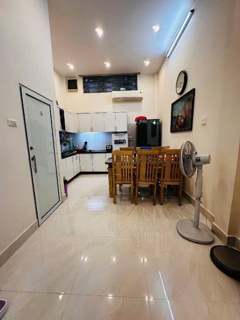 Nhà Đẹp Giảng Võ - 50m² x 4 Tầng - Vị Trí Trung Tâm - Giá Tốt