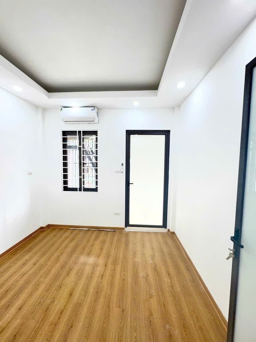 Bán Nhà Nguyễn Đức Cảnh 51m2, 4 Tầng, 8.15 Tỷ - Vị Trí Đắc Địa