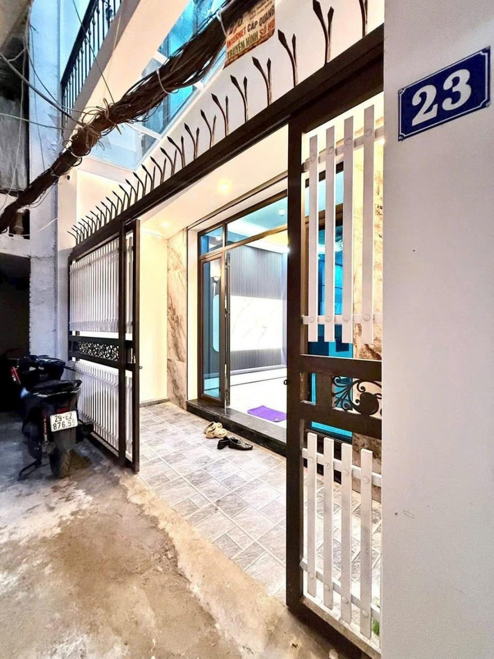 Bán Nhà Nguyễn Đức Cảnh 51m2, 4 Tầng, 8.15 Tỷ - Vị Trí Đắc Địa