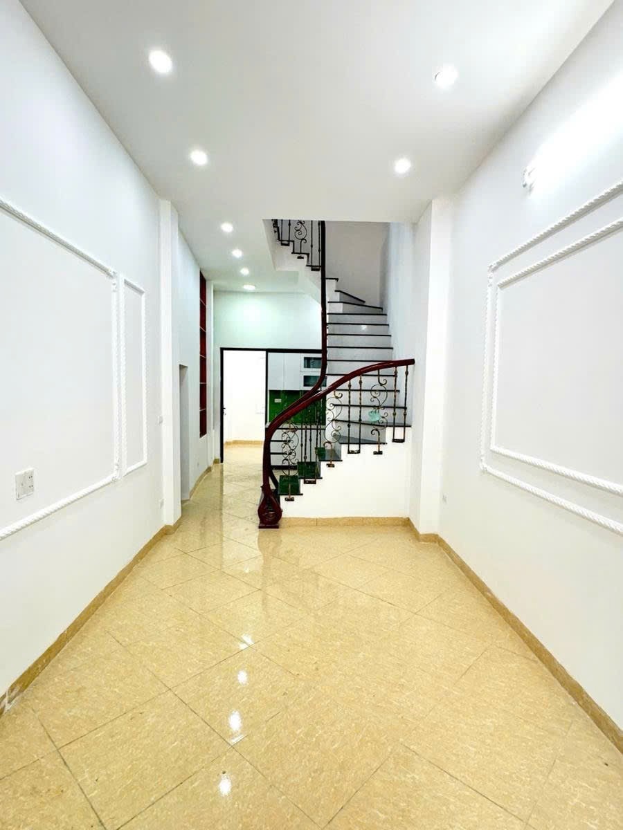 Bán Nhà Nguyễn Đức Cảnh 51m2, 4 Tầng, 8.15 Tỷ - Vị Trí Đắc Địa
