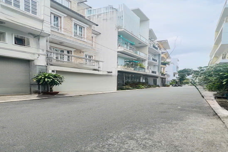 HIẾM NHÀ BÁN – ĐƯỜNG C1 – SÁT CỘNG HÒA – NGANG LỚN – CÓ DÒNG TIỀN – 13 TỶ x