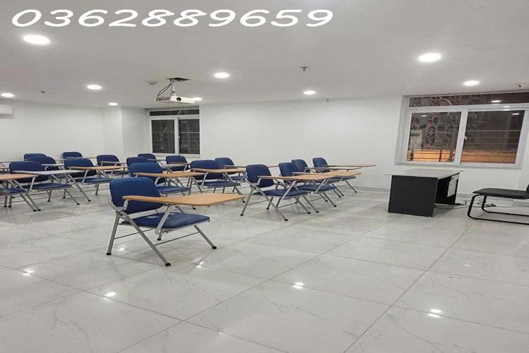 TRUNG TÂM CẦU GIẤY_MẶT PHỐ _100M 10 TẦNG THANG MÁY,VỈA HÈ 8M .
HIẾM  NHÀ BÁN.GIÁ HỢP LÝ:88 TỶ