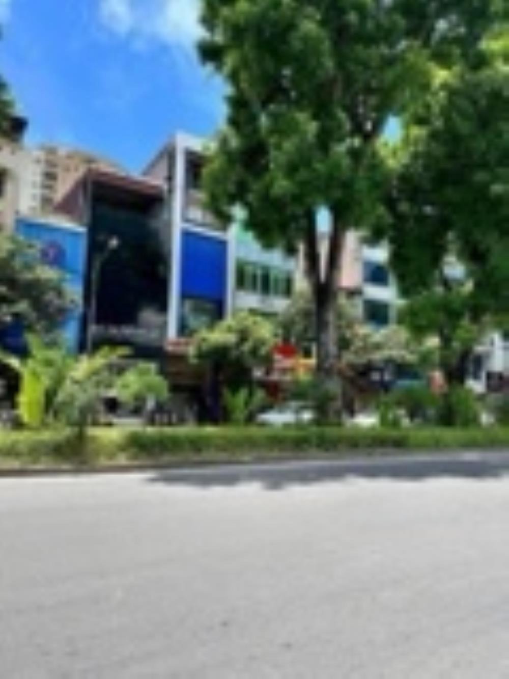 Bán nhà đẹp Thái Hà - Khu Phân Lô - Ô Tô - Thang Máy - Kinh Doanh - Giá 23.5 Tỷ