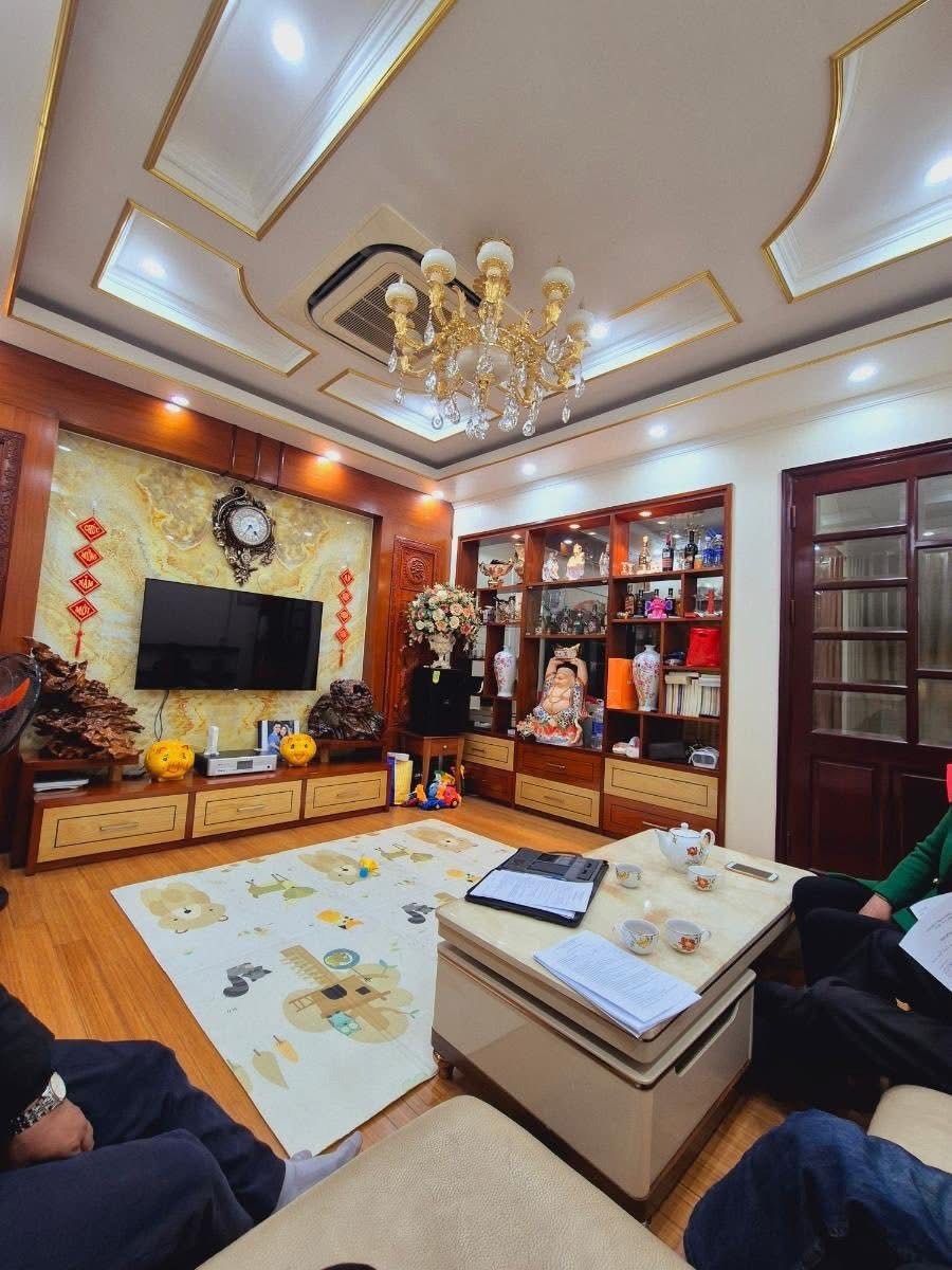 Bán nhà đẹp Thái Hà - Khu Phân Lô - Ô Tô - Thang Máy - Kinh Doanh - Giá 23.5 Tỷ