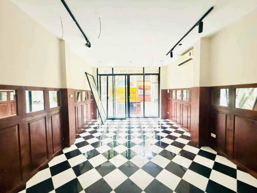 Nhà Mặt Phố Tây Sơn - 80m² - Giá 29.5 Tỷ - Vị Trí Kinh Doanh Đỉnh Cao