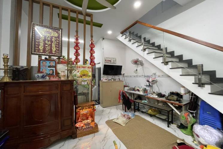 Ngay Đại Học Văn Lang Cạnh Chợ Gò Vấp