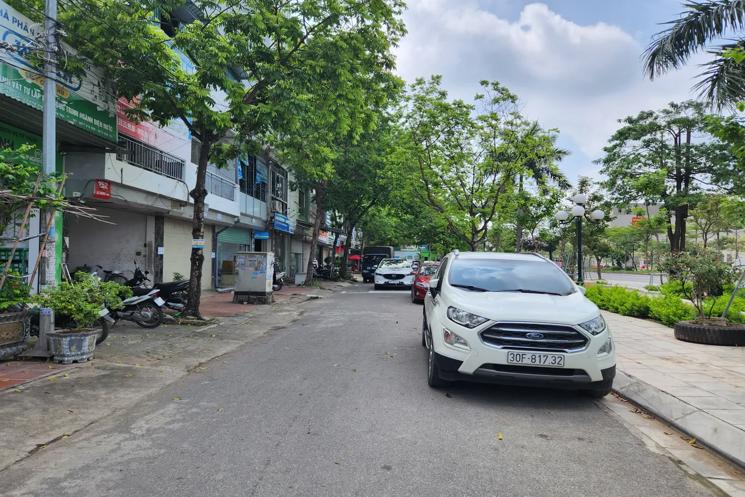 BÁN ĐẤT MP LÊ TRỌNG TẤN 54M, PHÙ HỢP XÂY TÒA VP..SỔ ĐỎ VUÔNG ĐẸP, KD ĐỈNH 17 TỶ