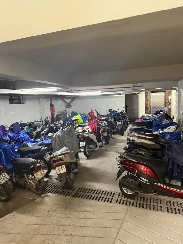 Bán Tòa Nhà Văn Phòng - Kinh Doanh Đắt Lợi Khu Dương Khuê, Mai Dịch, Cầu Giấy - 95 Tỷ