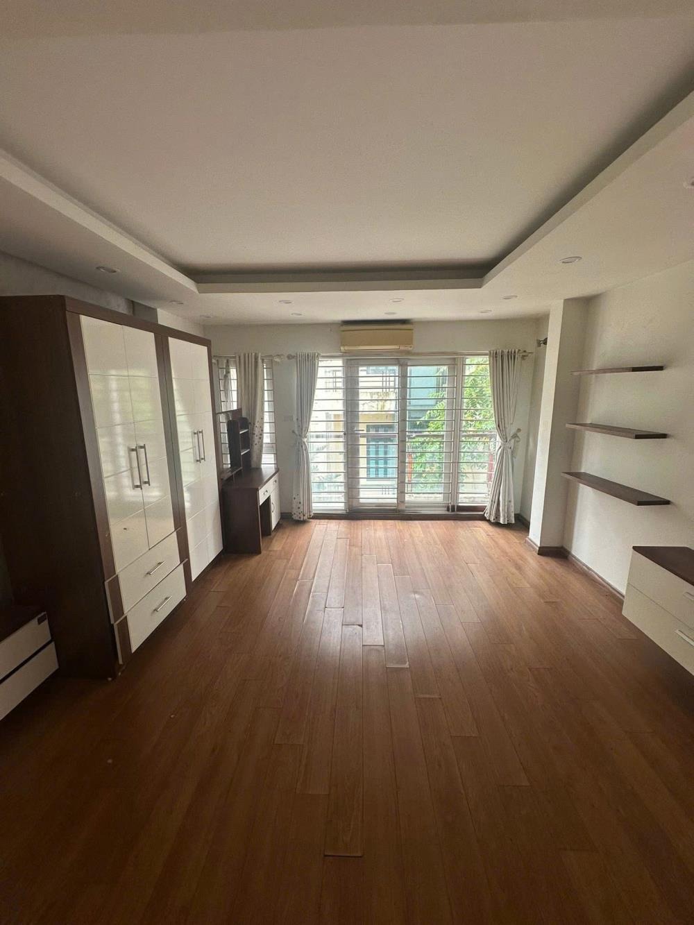 Bán nhà riêng Trần Duy Hưng 42m2, 5 tầng, mặt tiền 4.2m, phân lô, ô tô tránh, giá 22.5 tỷ