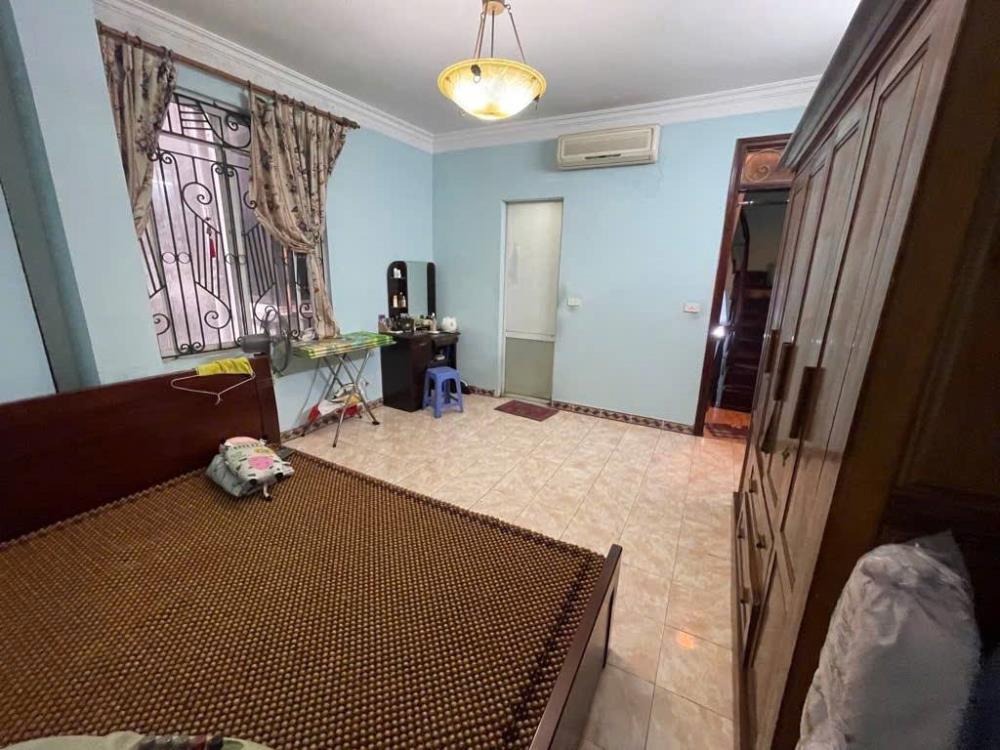 Bán Đất - Tặng Nhà Khâm Thiên: 5 Tầng, Mặt Tiền Rộng, Vị Trí Đắc Địa
