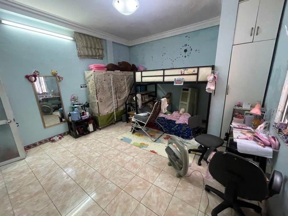 Bán Đất - Tặng Nhà Khâm Thiên: 5 Tầng, Mặt Tiền Rộng, Vị Trí Đắc Địa