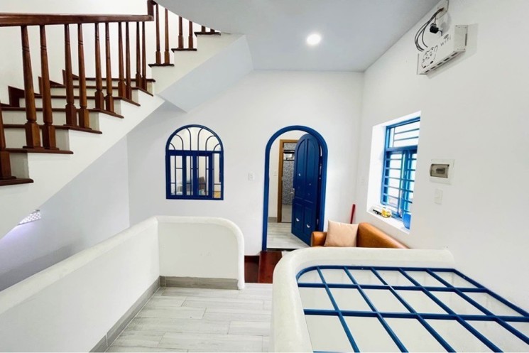 ► Nhà 30m ra MT Thi Sách, Ô tô Đậu vài bước, 60m2, 3 tầng mới xây 2 năm, cực chắc, an toàn, 4.x tỷ