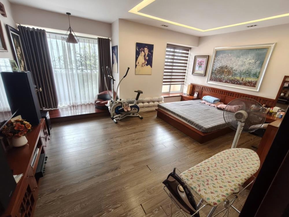 Chung Cư Mặt Phố Láng Hạ 193m² - View Triệu Đô - Giá 17.65 Tỷ