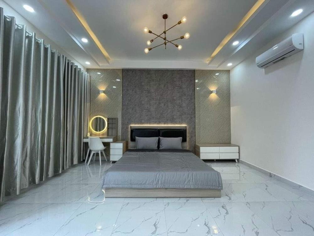 Bán nhà Quận 3, 5 tầng, 72m2, 16 tỷ - Xe hơi vào nhà - Lê Văn Sỹ
