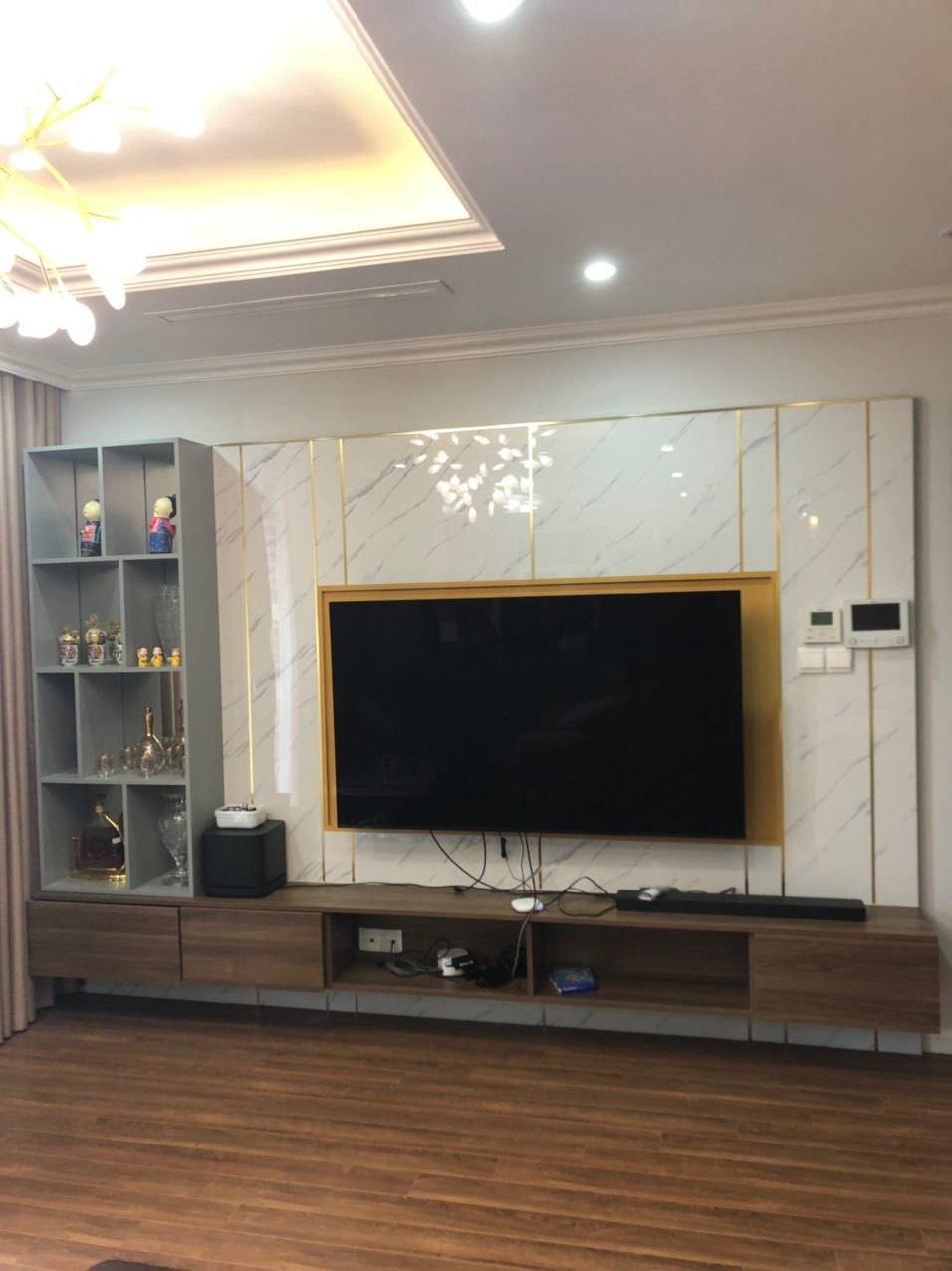 Bán Căn Hộ Vinhomes D’Capitale 3PN, View Hồ, Full Nội Thất - Giá Tốt